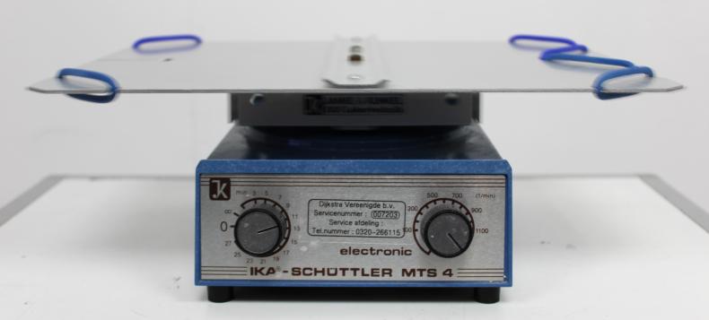 IKA MTS 4 Small Benchtop Shaker, 0-1100 RPM, 100-125V AC, 3mm Orbit-cover