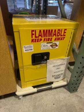 Securall Flame Cabinet Flammable Liquid Storage Cabinet with Secure Locking Mechanism-cover