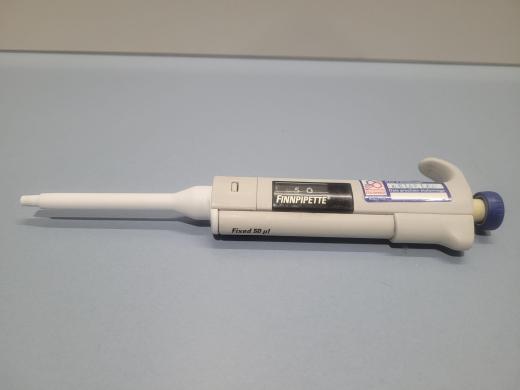 Thermo Scientific Electron Finnpipette 50µl Laboratory Pipette-cover