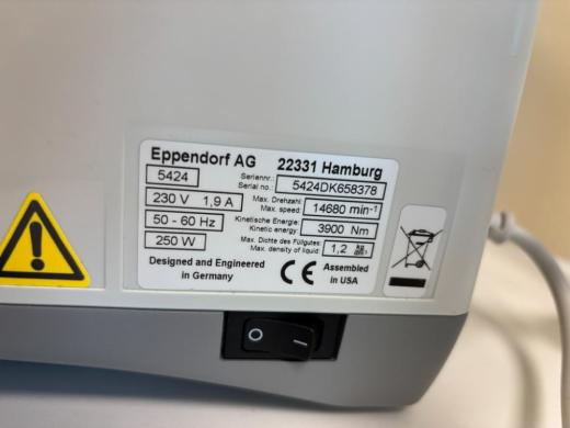 Eppendorf 5424 High-Speed Benchtop Centrifuge for Biomedical Applications-cover