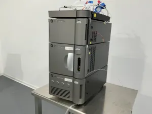 Waters Acquity Premier High-Performance Liquid Chromatography (HPLC) System, 3 of 4