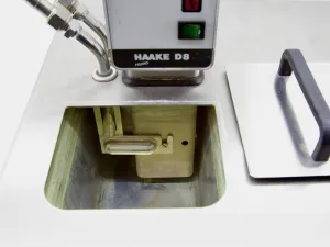 Haake G Refrigerated Water Bath with D8 Thermostat for Precise Temperature Control, 3 of 3