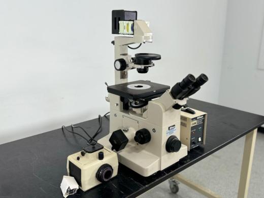 Nikon Diaphot Inverted Microscope for Advanced Cell Imaging and Fluorescence Analysis-cover