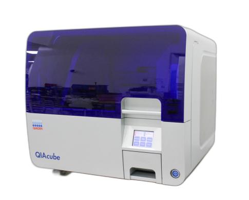 Qiagen QIAcube Automated Sample Processing System 100-120V, Touchscreen-cover