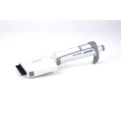 Eppendorf Research Plus 10 8 Kanal Channel Pipet Pipette 0.5 - 10 µL-cover