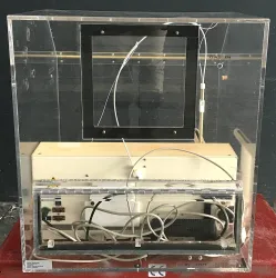 CETAC ASX-520 Random Access Autosampler with ENC-500 Anti-Contamination Enclosure, 9 of 14