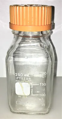 Corning PYREX 1396 Graduated 250 mL Square Borosilicate Glass Media Bottle with GL45 Cap