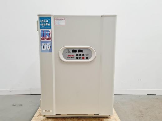 Sanyo MCO-18AIC CO2 UV Incubator for Repair or Spare Parts-cover