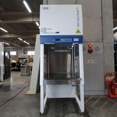 ESCO AC2-2J7 Biosafety Cabinet 75 cm Width with ULPA Filter and LCD Display-cover