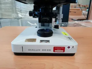 Ernst Leitz Wetzlar Dialux 22EB Microscope, 2 of 7