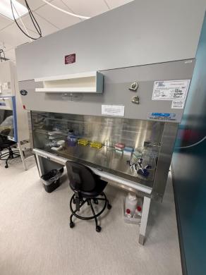 Nuaire LabGard ES 6' Class II Biosafety Cabinet for Laboratory Use-cover