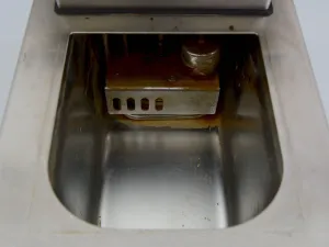 Haake F6 Thermostatic Circulating Water Bath with B5 Water Bath Vessel, 3 of 5