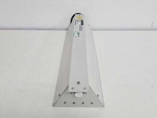 UVP XX-15 UV Lamp Fixture Laboratory Equipment-cover