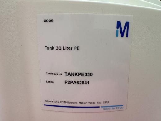 Millipore Milli-Q Integral 3 Laboratory Ultrapure Water Purification System with Remote Dispensers-cover