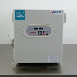 Sanyo MCO-5AC CO2 Incubator with 49-Liter Chamber and Precise Environmental Control, 9 of 12
