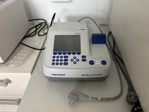 Eppendorf Basic BioSpectrometer UV-Vis Spectrophotometer for Nucleic Acid and Protein Quantification-cover