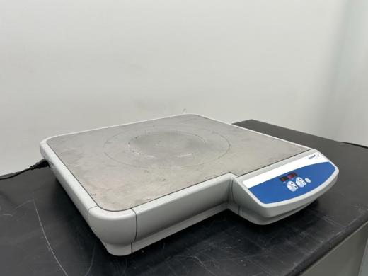 VWR 100L Large Capacity Digital Laboratory Stirrer with Flat-Top Platform, Model 986224-cover