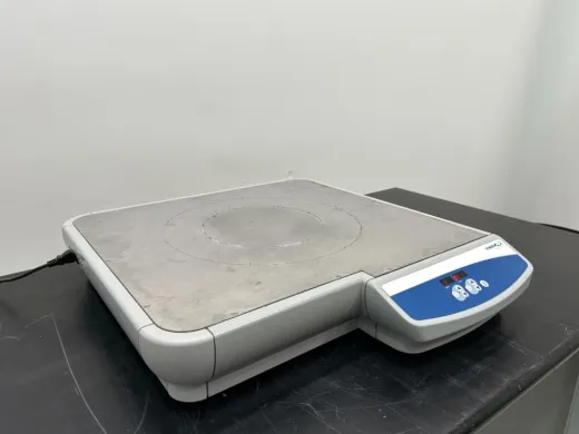 VWR 100L Large Capacity Digital Laboratory Stirrer with Flat-Top Platform, Model 986224