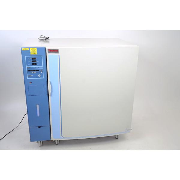 Thermo Scientific Steri-Cult CO2 Incubator Model 3311, 323L