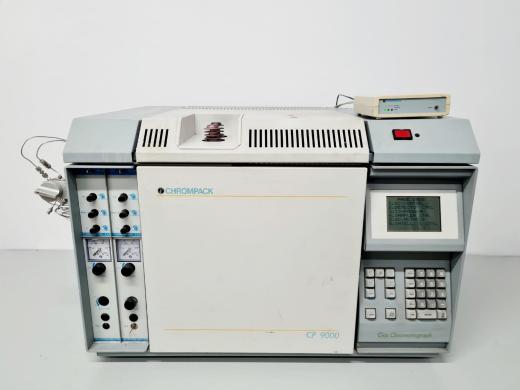 Chrompack CP 9000 Gas Chromatograph System w/ ComMod Lab-cover