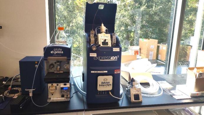 Advion Expression S Compact Mass Spectrometry System with Integrated CMS & Sample Introduction-cover