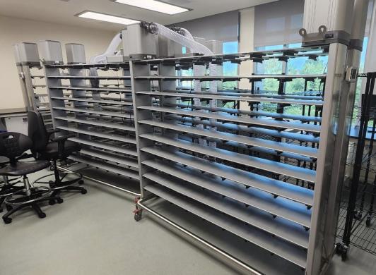 Innovive Double Sided 160 Cage Mouse Rack-cover