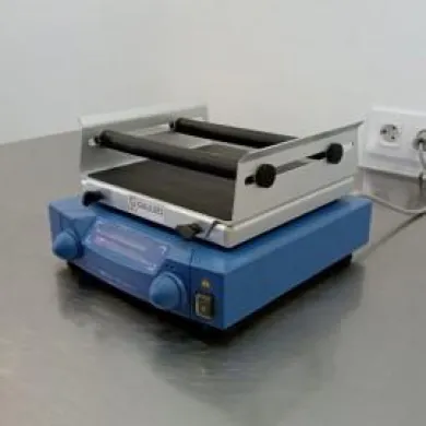 IKA KS 130 B Orbital Shaker with 4 mm Orbit and 0-800 rpm Speed Control
