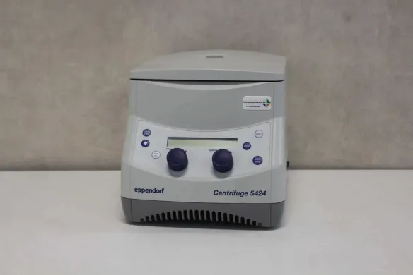 Eppendorf 5424 Centrifuge