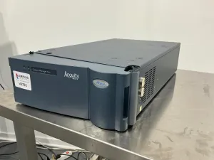 Waters Acquity Column Manager Aux HPLC Module for High-Performance Liquid Chromatography, 2 of 4
