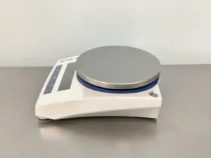 Mettler Toledo PL6001E Portable Precision Top-Loading Balance with 6200g Capacity, 3 of 15