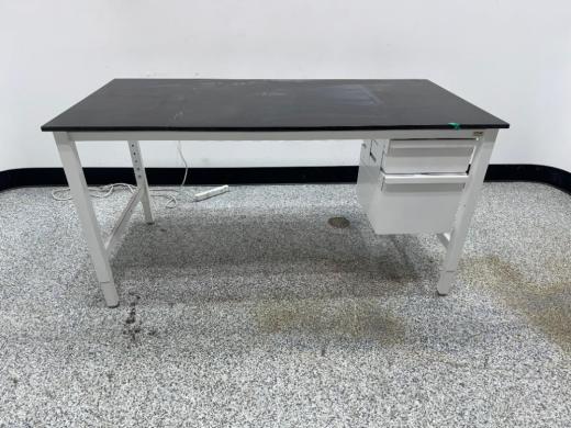 Genie Scientific 6-Foot Laboratory Workbench with Lockable Storage-cover