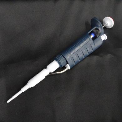 Gilson Pipetman P10 Digital Micropipette Model F144055M, New-cover