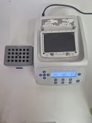 Eppendorf ThermoMixer C Thermomixer for Precise Temperature Control and Sample Mixing, 5 of 7