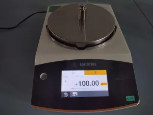 Sartorius Quintix 1102 1CFR Precision Balance, 6 of 11