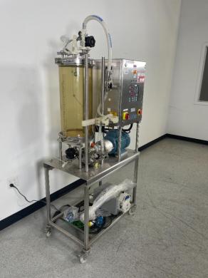 Millipore M30 Tangential Flow Filtration System for Bioprocessing and Cell Culture Applications-cover