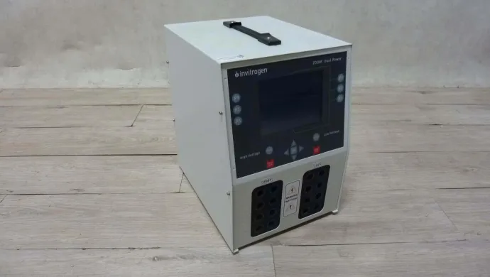Invitrogen ZP10002 ZOOM Dual Power Supply