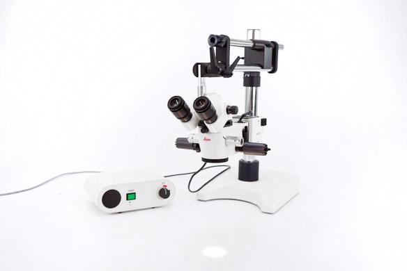 Leica WILD M651 Stereo Microscope with Swing-Arm Stand, F=200-cover