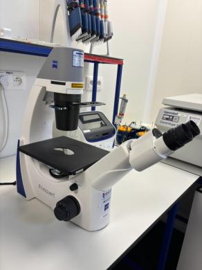 Carl Zeiss Primovert Inverted Trinocular Microscope for Advanced Biological Research-cover