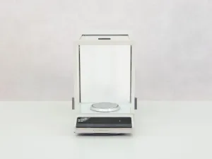 Mettler AE200-S Analytical Balance with 205g Capacity and 0.1 mg Readability, 2 of 4