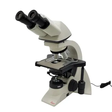 Leica DM1000 LED Compound Microscope with 5x–100x Hi Plan Objectives