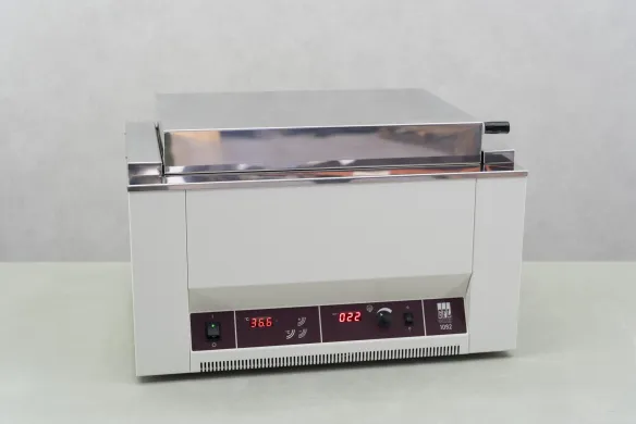 GFL 1092 Orbital Shaking Water Bath with Temperature Control