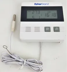 Thermo Scientific HeraTherm IMC 18 Refrigerated Microbiological Incubator with Traceable Thermometer, 4 of 11