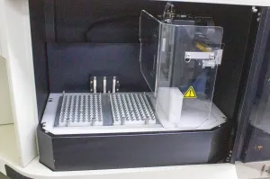 Bio-Rad ProteOn XPR36 Protein Interaction Analyzer 6x6 Array System, 2 of 12