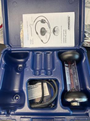 Bacharach Fyrite Portable Combustion Gas Analyzer with Chemical Sensor-cover