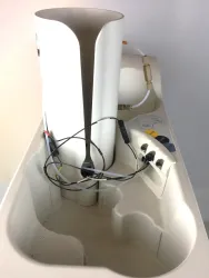 Dionex ICS-2100 Ion Chromatograph with Electrolytic Sample Preparation and Eluent Generation, 2 of 9
