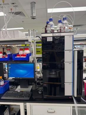 Thermo Vanquish High-Performance Liquid Chromatography System-cover