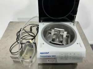 Eppendorf 5301 Vacuum Concentrator for Benchtop Sample Evaporation, 3 of 4