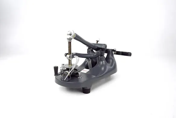 Radical Rock Cambridge-Type Microtome for Microscope Slide Sections