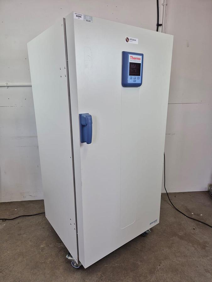 Thermo Scientific Heratherm IMH400-S Mechanical Convection Laboratory Incubator with Decontamination Cycle