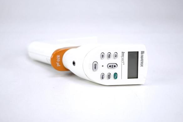 Thermo Scientific Matrix Impact 12-Channel Electronic Pipette, 850 µL